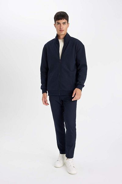 DeFacto Comfort Regular Fit Casual Cut Stehkragen Basic Plain Zip Sweatshirt mit Taschen D4971AX24AU