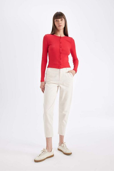 DeFacto Slim Fit Dar Kesim Basic Düz Rundhalsausschnitt Knopf Rippenstrick Cardigan D6130AX24AU