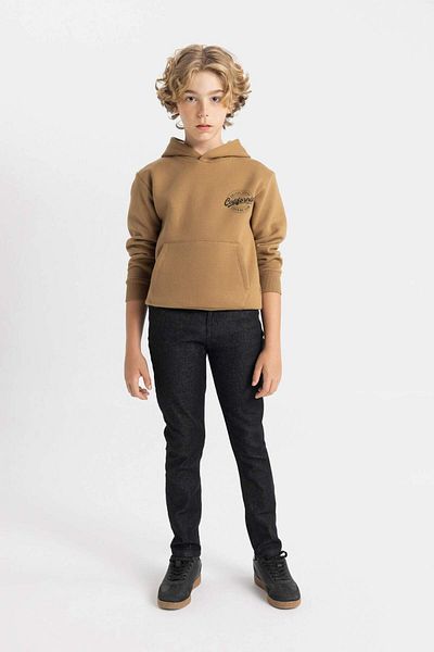 DeFacto Jungen-Schul-Sweatshirt mit Kapuze und Taschen, bedruckt mit Schriftzug C7567A824WN
