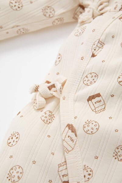 DeFacto Erkek Bebek Yeni Doğan Beyaz Bağlamalı Desenli Uzun Kollu Tulum C4731a524au