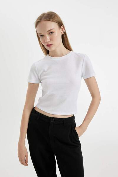 DeFacto Cool Fitted Bodycon Waffle Basic μονόχρωμο κοντομάνικο μπλουζάκι D5181AX24AU