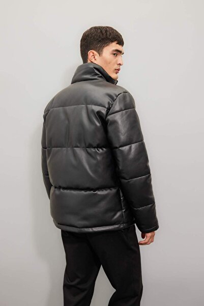 DeFacto Men's Black Water Repellent Regular Fit Normal Cut Stand Collar Zippered Inflatable Faux Leather Coat C4859Ax24Wn