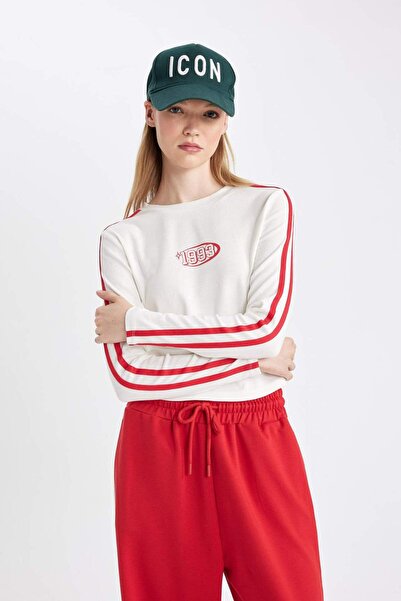 DeFacto Weißes, cooles, figurbetontes, geripptes Langarm-T-Shirt mit Rundhalsausschnitt und Aufdruck D4752AX24AU