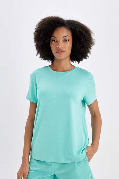 DeFacto DeFactoFit Standard Fit Crew Neck Sportsman Basic μασίφ κοντομάνικο μπλουζάκι D1904AX24HS