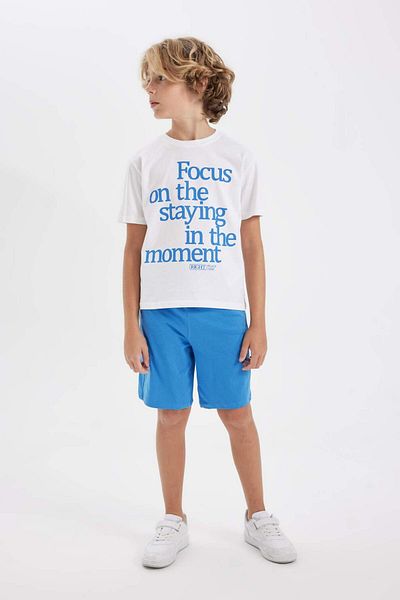 DeFacto Set de 2 piese pentru băieți, tricou cu mânecă scurtă imprimat, pantaloni scurți C9855A824HS
