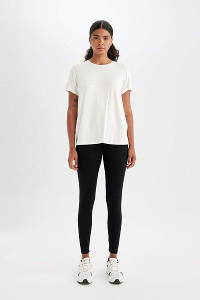 DeFacto DeFactoFit Standard Fit Crew Neck Sportsman Basic μασίφ κοντομάνικο μπλουζάκι D1904AX24HS