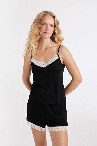 DeFacto Pijama Takımı Regular Fit Viskon Askılı Üst Şort-Fall in Love D1082AX24HS