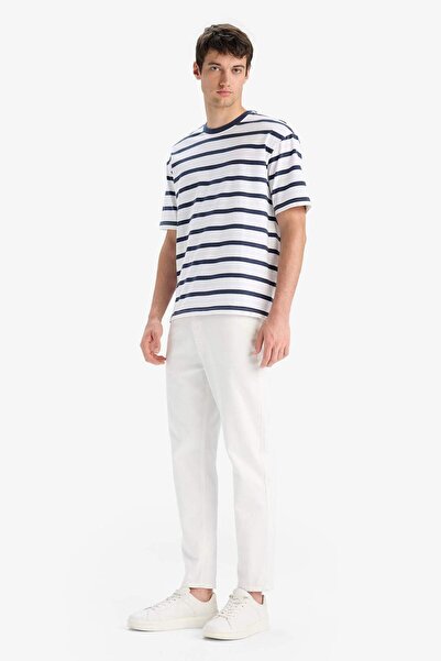 DeFacto 100 % Baumwolle, 90er-Jahre-Slim-Fit, schmale Passform, hohe Taille, schmales Bein, weiße Jeanshose D4463AX24HS