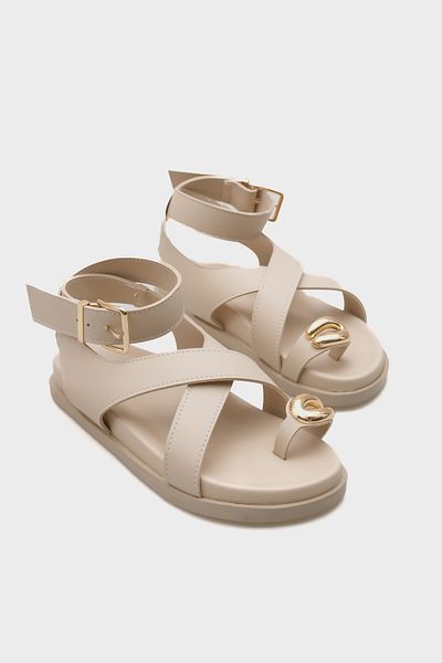Capone Outfitters Γυναικεία σανδάλια Maribel Flip Flop Strap Flat Heel