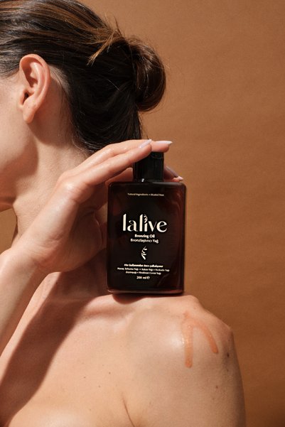 Lalive %100 Doğal Işıltı Veren Yoğun Bronzlaştırıcı, Hindistan Cevizi & Kakao Yağı Özlü 200 ml