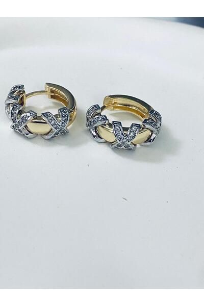 KANERUZ أقراط بتصميم خاص مرصعة بأحجار الزركون الذهبية على شكل قلب