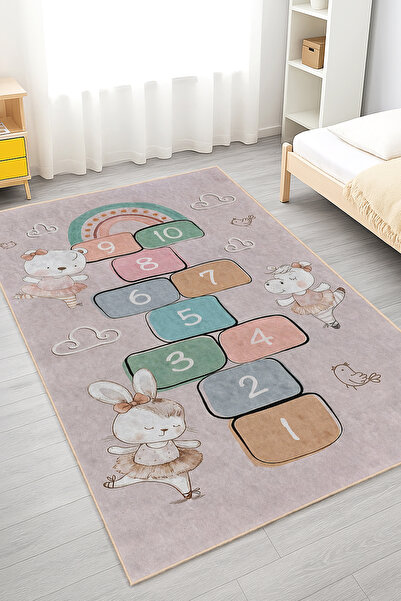 Realhomes Renkli Zemin Üzerinde Zıplama Oyunları Temalı Yıkanabilir Kaymaz Ta...