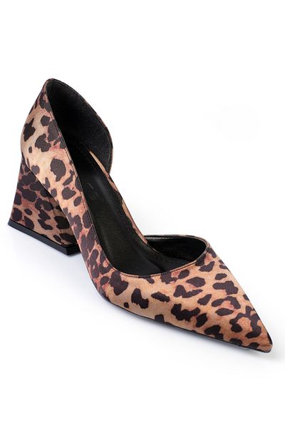 Capone Outfitters Pantofi de damă Romy cu vârf ascuțit cu toc mediu