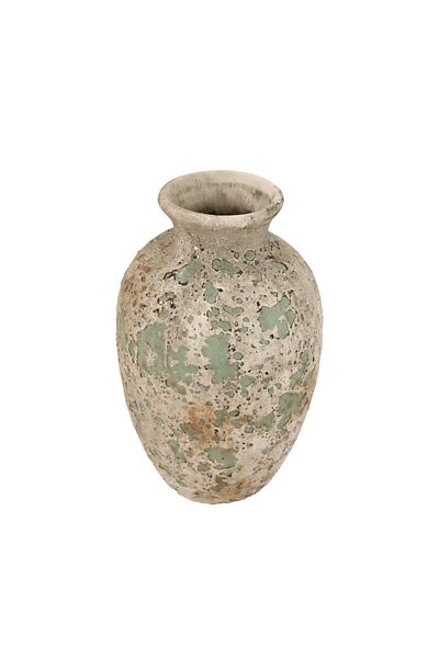 Generic Luxury vase in calm green color for elegant home decor, gardens or balconies (16.5*16.5*27 cm)