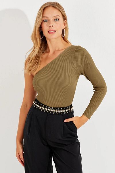 Cool & Sexy Women's Khaki One Shoulder Knitwear Blouse YV204