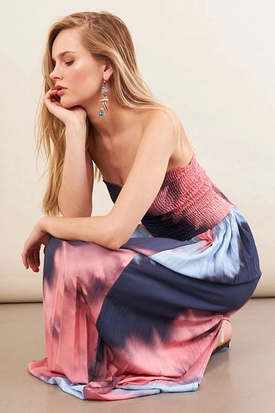 Cool & Sexy Women's Indigo-Powder Strapless Pleated Long Dress Msi̇100