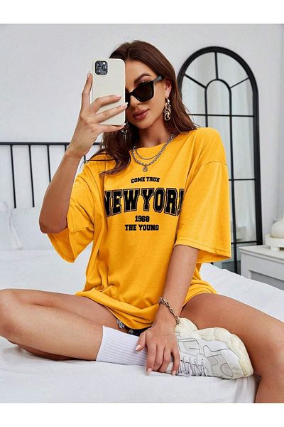 CLAYES 1968 Young Newyork - Tricou oversize cu decolteu rotund cu imprimeu galben