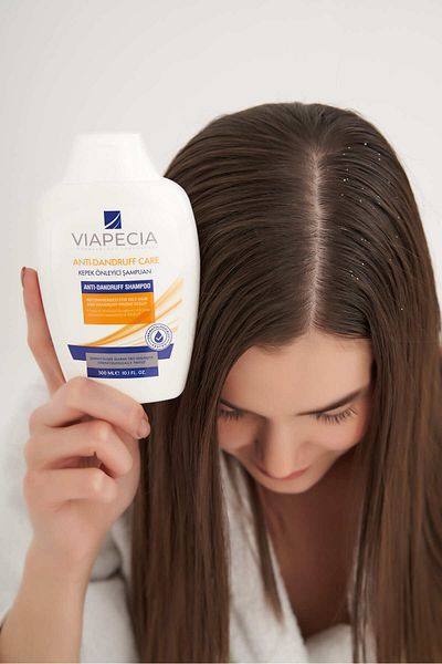Viapecia Anti-Dandruff Shampoo 300 ml - Deeply Cleans with Tea Tree Oil and Salicylic Acid
