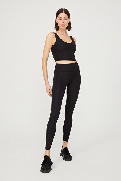 Los Ojos Black V-Neck Lightly Supported Covered Sports Bra