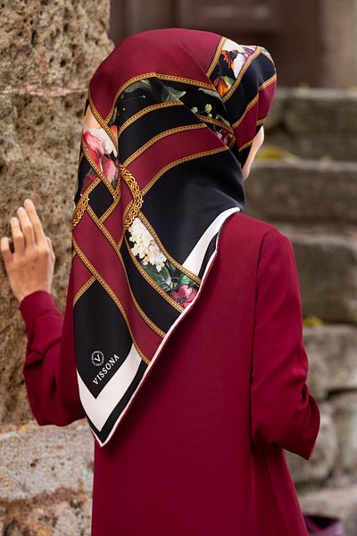 Vissona 100% Twill Silk Stripes Belt and Flower Patterned Burgundy - Black Colored 90X90 Scarf Sewing Shape: Hand