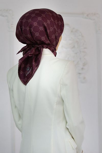 Vissona 100% Twill Silk Monogram Patterned Wine Colored 90X90 Scarf Sewing Shape: Hand Sewing