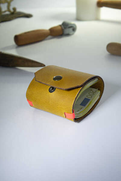 Tauran Genuine Leather Unisex Women's Men's Handmade Wallet with Magnetic Mon...