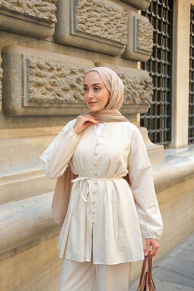 LOCCO بدلة نسائية بأزرار مفصلة كريمية
