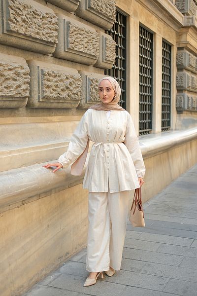 LOCCO بدلة نسائية بأزرار مفصلة كريمية