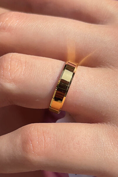 MÜCEVHER SARAYI 22 ayar Altın 4mm 22 Köşeli Alyans