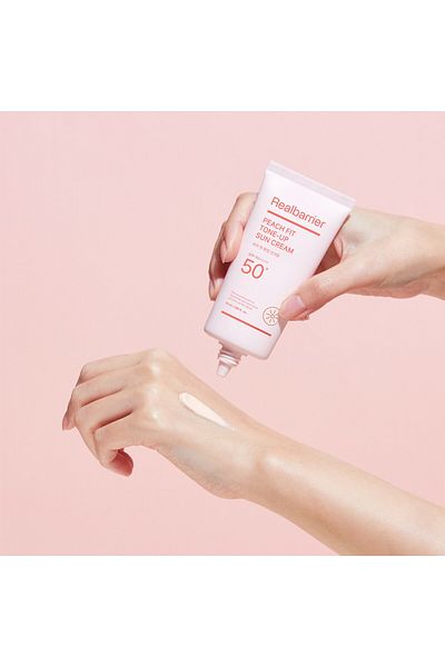 Real Barrier Crema cu protectie solara nuanta Peach Glow SPF50+ PA++++ Real Barrier Peach Fit Tone-up 50ml