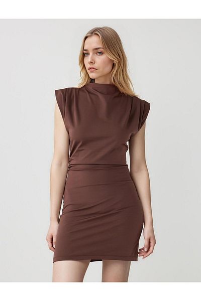Jimmy Key Brown Slim Fit Short Sleeve O-Neck Knitted Dress
