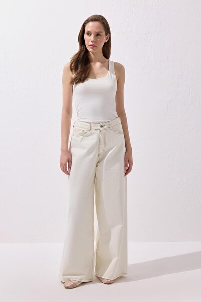 KADRİYE BAŞTÜRK Flowy Loose Jeans Ecru