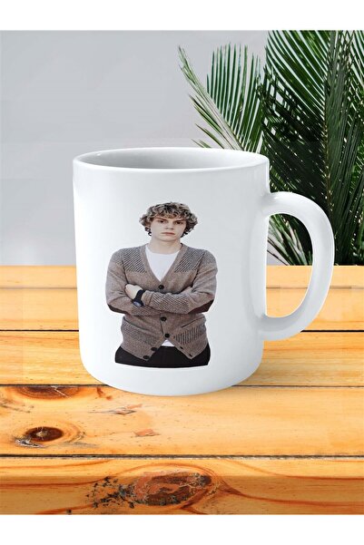 ART HEDİYE Evan Peters Baskılı Kupa Bardak Kişiye Özel Model 2