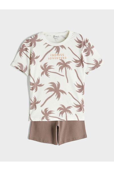 LC Waikiki Lcw Kids Ecru Crew Neck Boys T-Shirt and Shorts
