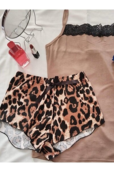 Leopar Desenli Yazlık Pijama Takımı