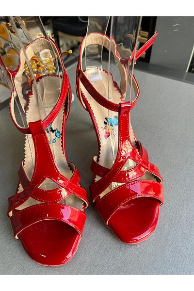 bitangosu Red Patent Leather Mirada Model 13 Pont(8.5 cm) Tango, Dance and Salon Shoes