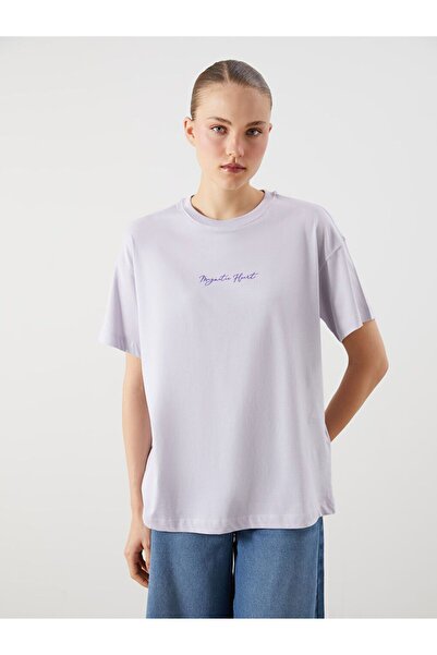 LC Waikiki تي شيرت نسائي كبير الحجم مطبوع برقبة دائرية من LCW Vision