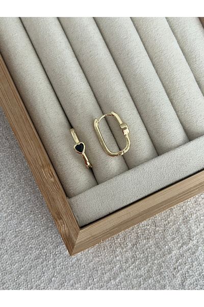 ringbox Black Minimal Heart Earrings