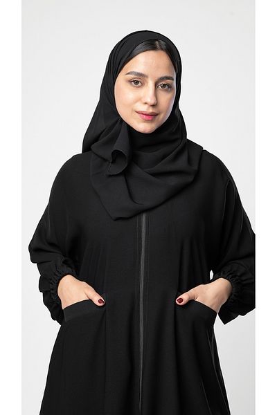 outline Plain black abaya with zipper and pockets