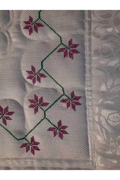 Vinezza Home Collection Flower Motif Etamine Fabric Single Prayer Rug Hand Embroidered