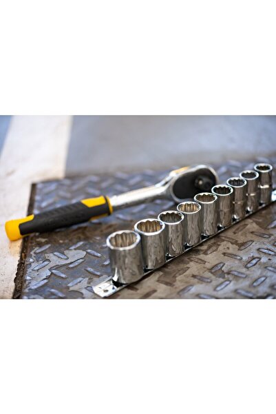 Stanley STMT82670-0, set clichet 3/8" cu 72 dinti + 10 tubulare, blister