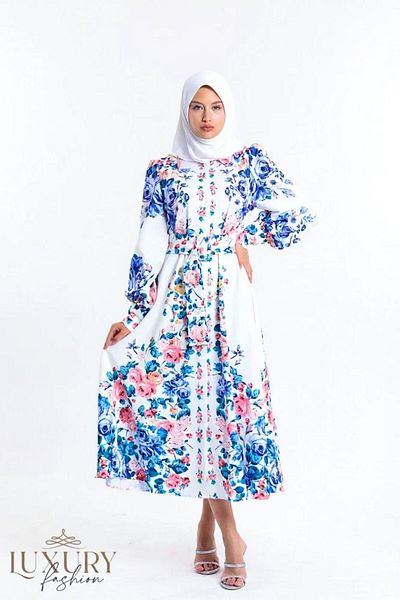 LUXURY Elegant and comfortable white dress with blue and floral patterns and a belt at the waist, suitable for summer and spring