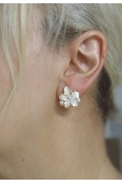 mos&more Small Women's Earrings with White Pearlescent Flower Pearl
