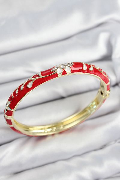 Clariss Mineli Brass Zircon Stone Red Flower Motif Gold Women's Handcuffs