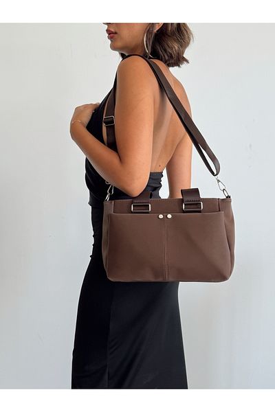 KIRASE Stylish Quality Medium Size Soft Leather Multi-Pocket Hand and Shoulder Bag. Boy 21 cm Width 33 cm