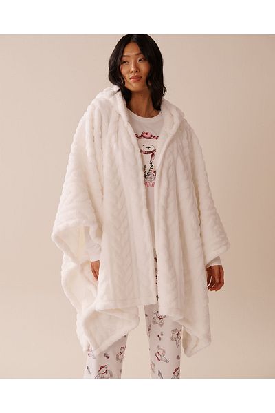 La Vie en Rose Cable Effect Soft Plush Hooded Cape
