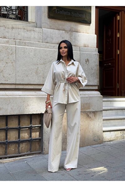 manana fashion DVOJČLENÁ SADA KOŠILY A KALHOT Z ČEPŘAVÉHO LÁTKY S DETAILY NA ŠNĚROVÁNÍ NA RUKÁVOCH