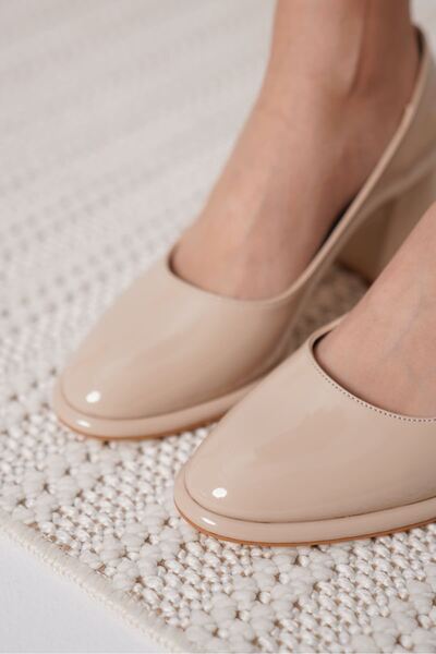 Zerenyus Candie Premium Nude Patent Leather Thick Heeled Stiletto