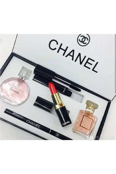 Chanel Chanel box