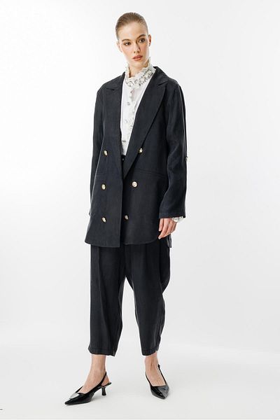 Ghisa Suit Black Straight